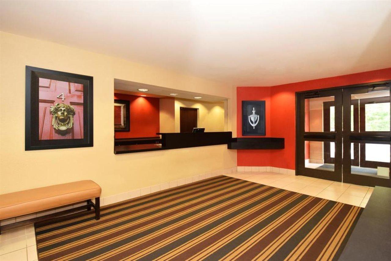 Extended Stay America Suites - Santa Barbara - Calle Real Goleta Buitenkant foto