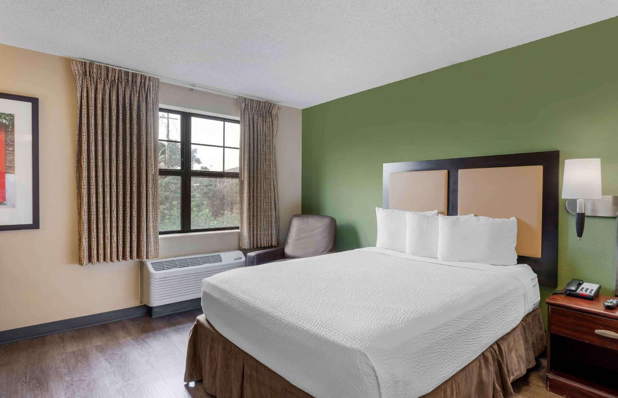 Extended Stay America Suites - Santa Barbara - Calle Real Goleta Buitenkant foto