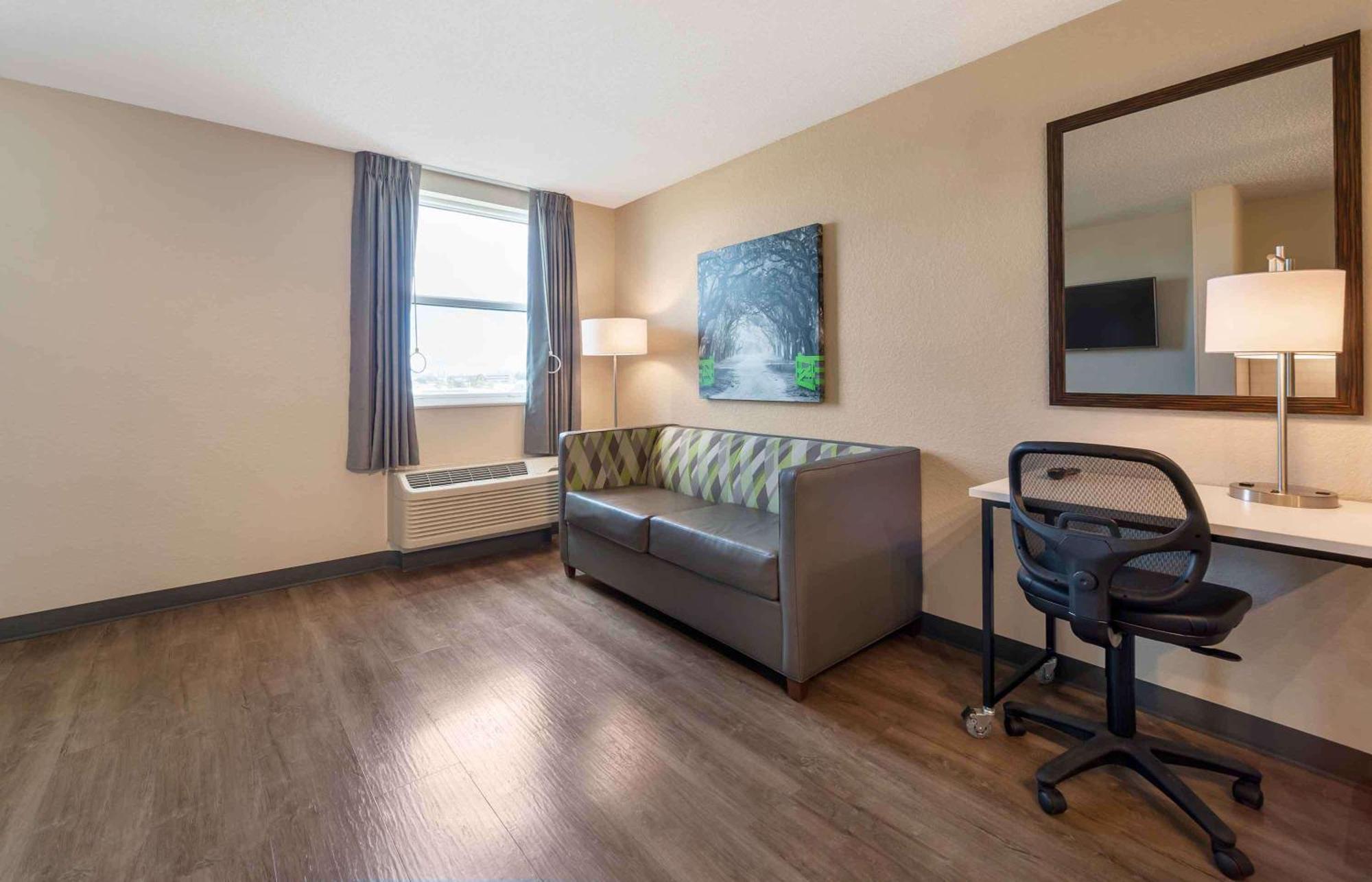 Extended Stay America Suites - Santa Barbara - Calle Real Goleta Buitenkant foto