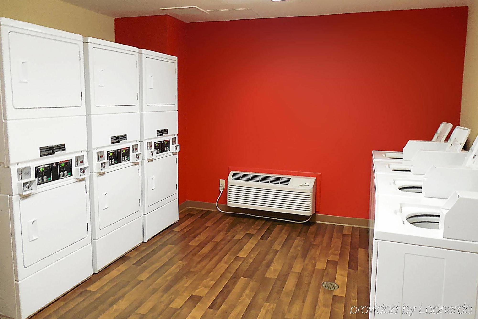 Extended Stay America Suites - Santa Barbara - Calle Real Goleta Buitenkant foto